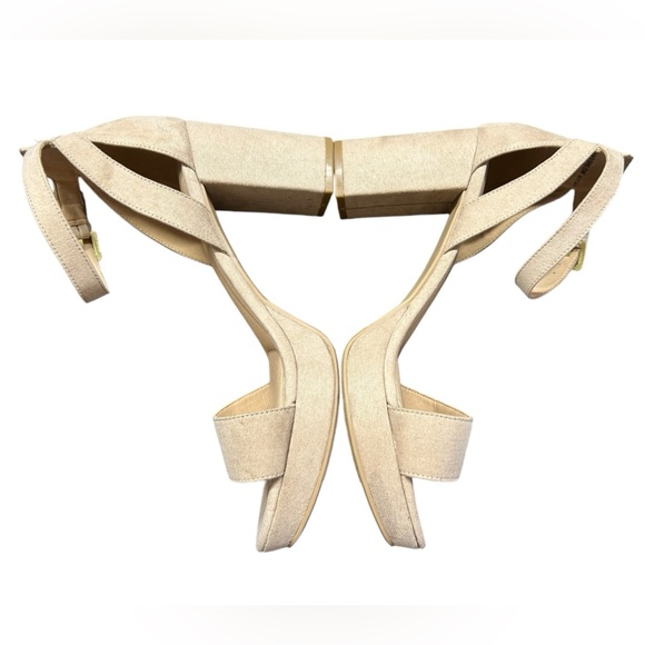 CL By CHINESE LAUNDRY womens tan neutral Go On Block Heels Dress Shoes size 9.5W - Picture 6 of 9